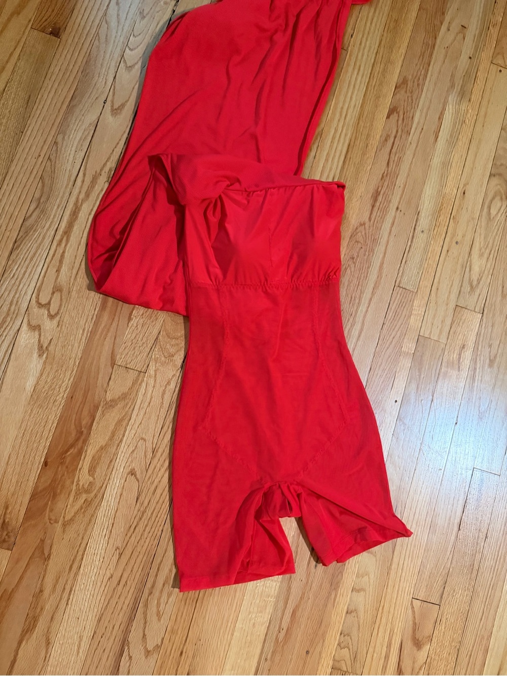Classic Red Long-Sleeve Maxi Dress - Picture 3 of 3